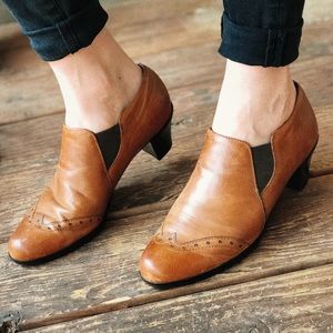 Munro Betsy Leather Ankle Heeled Loafer Bootie